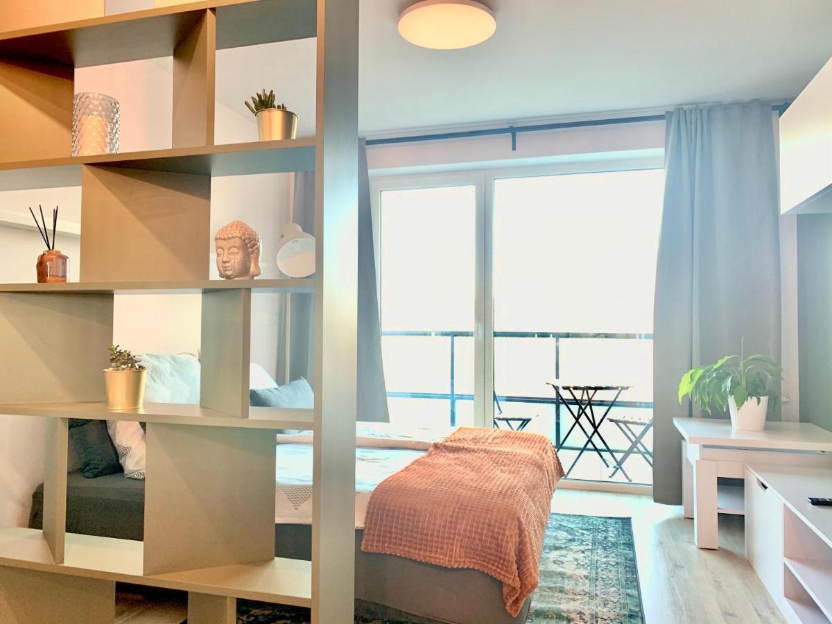 Luxury, Bright Studio With Parking And Balcony In Bratislava Center Εξωτερικό φωτογραφία